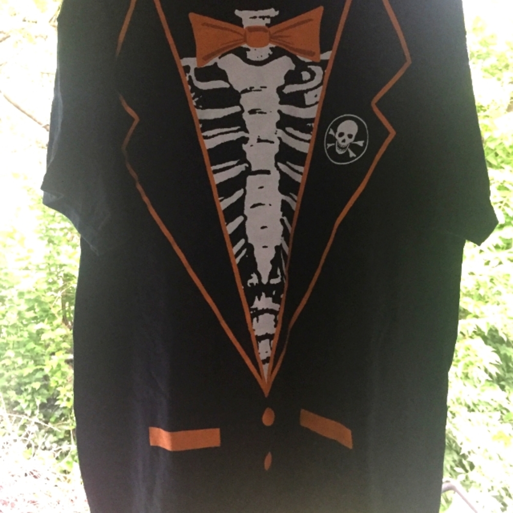 Men's T shirt